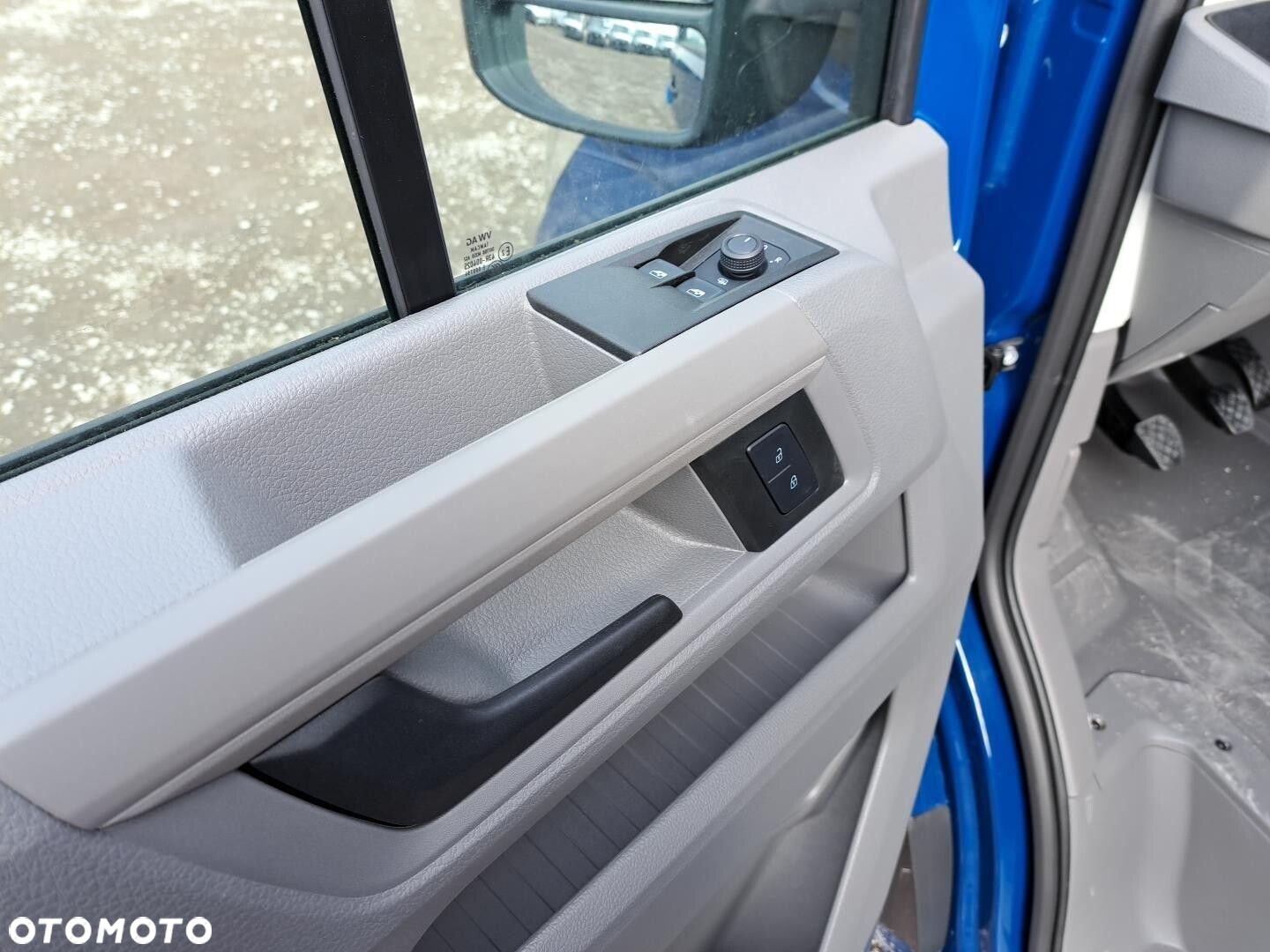 Volkswagen Crafter 35 furgon wysoki dach, 2,0 TDI 177KM, przedni, 6-bieg manualna 3640 mm, Euro 6 - 19