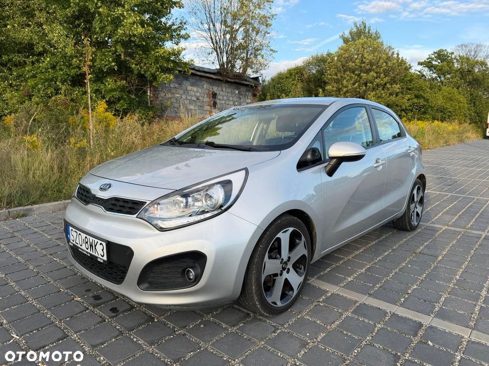 Kia Rio 1.4 Spirit - 8