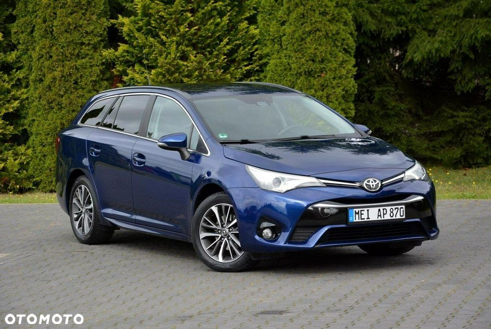 Toyota Avensis 1.8 Sol MS - 10