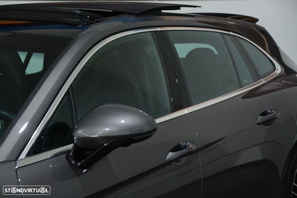 Porsche Panamera Sport Turismo Turbo S E-Hybrid - 17