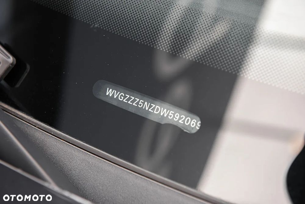 Volkswagen Tiguan - 36