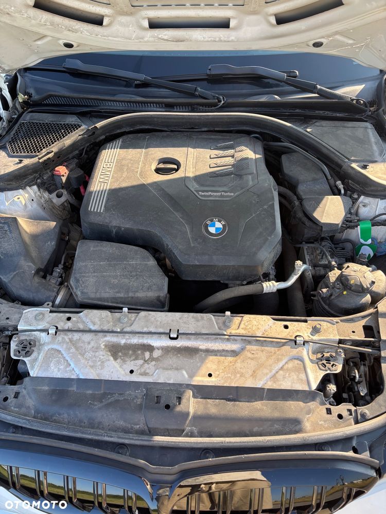 BMW Seria 3 318i - 20