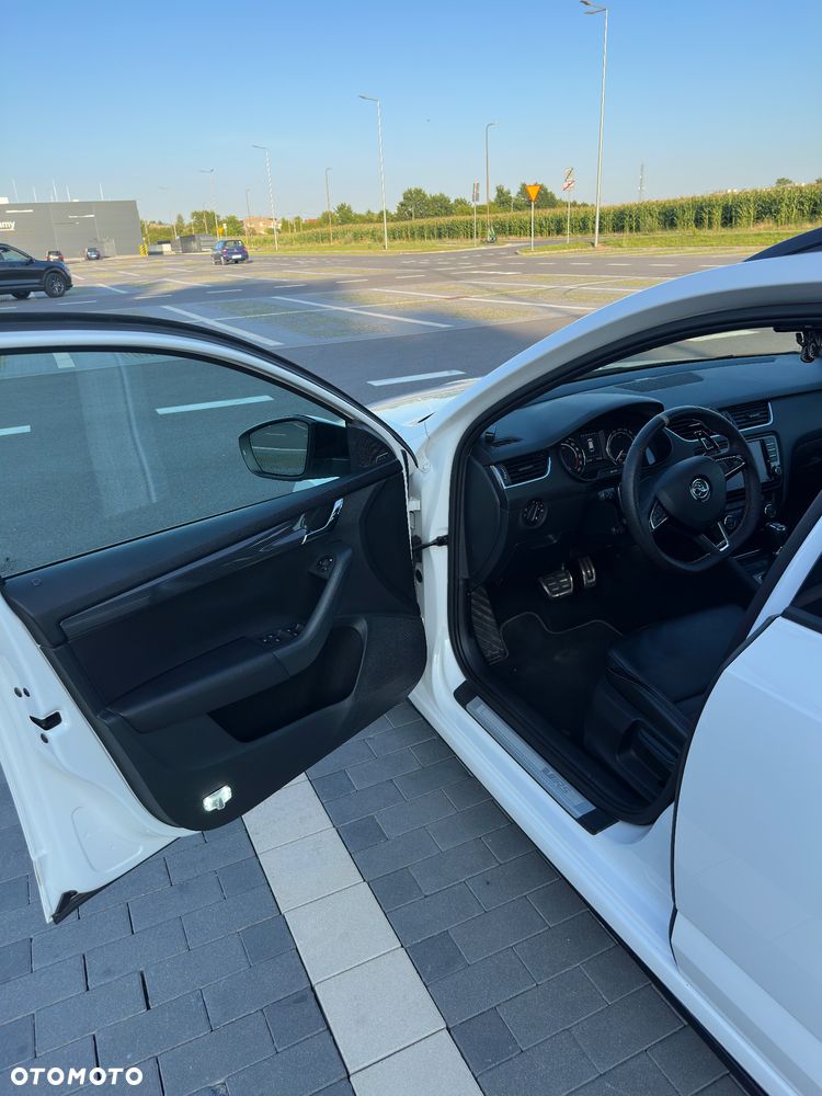 Skoda Octavia 2.0 TDI RS DSG - 11