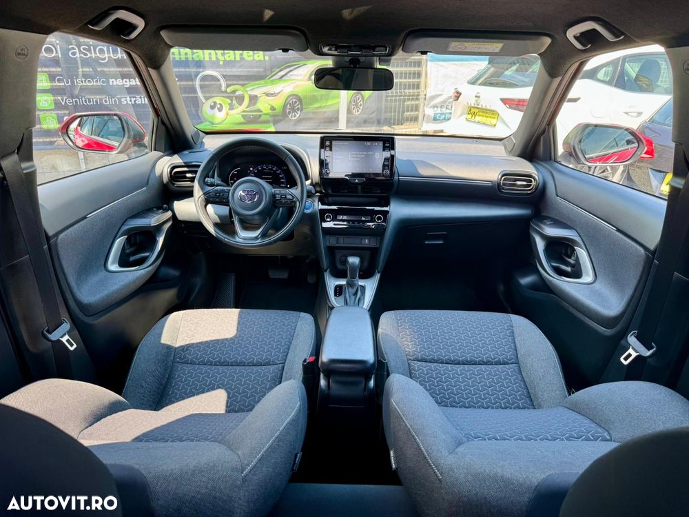 Toyota Yaris Cross 1.5 VVT-i HSD 4x2 Exclusive Elegant - 8