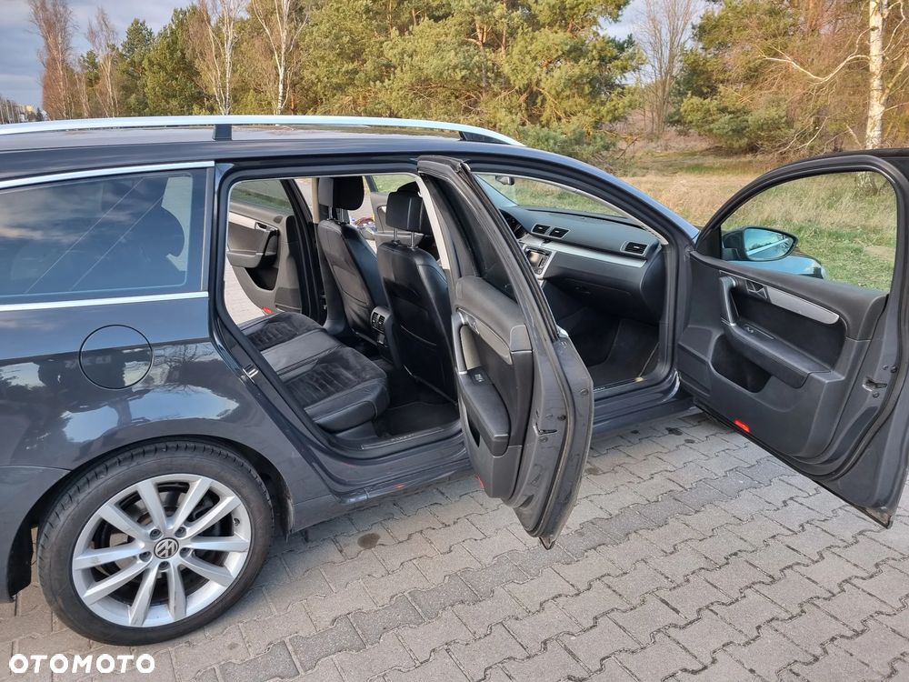 Volkswagen Passat 2.0 TDI DSG Highline - 12