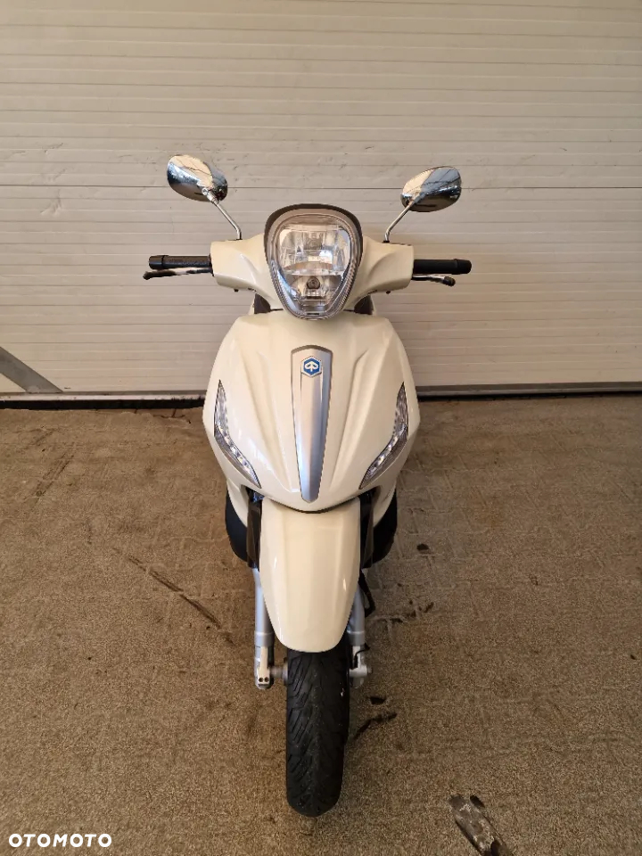 Piaggio Beverly - 14
