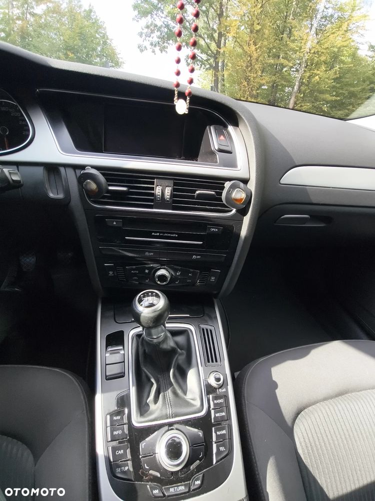 Audi A4 Avant - 13