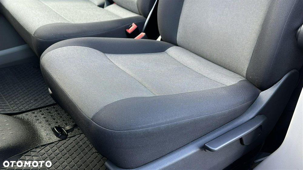 Volkswagen Transporter - 13