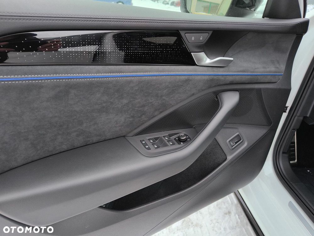 Volkswagen Passat Variant 2.0 TSI R-Line Plus DSG - 10