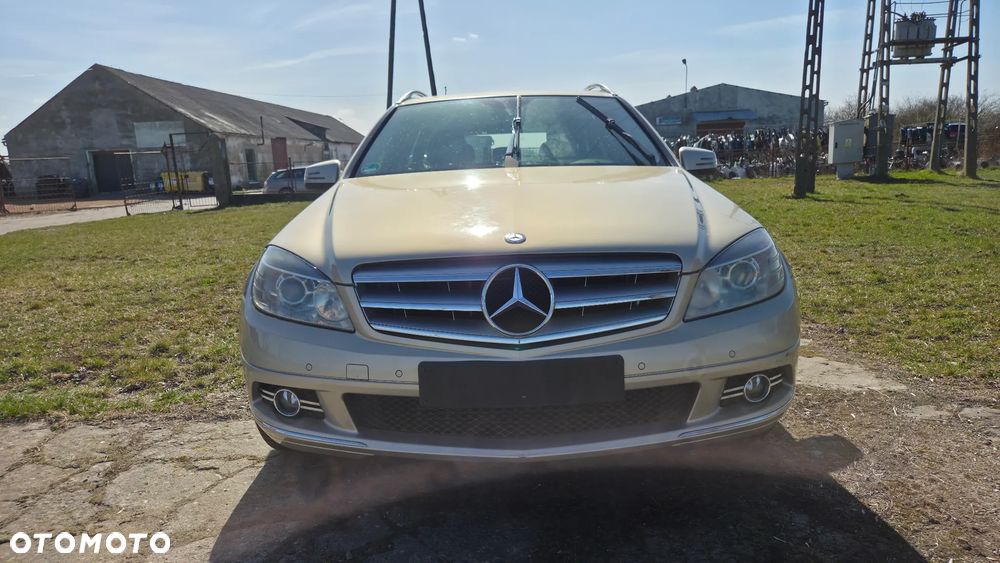 Mercedes-Benz Klasa C 250 CGI BlueEff Avantgarde - 8