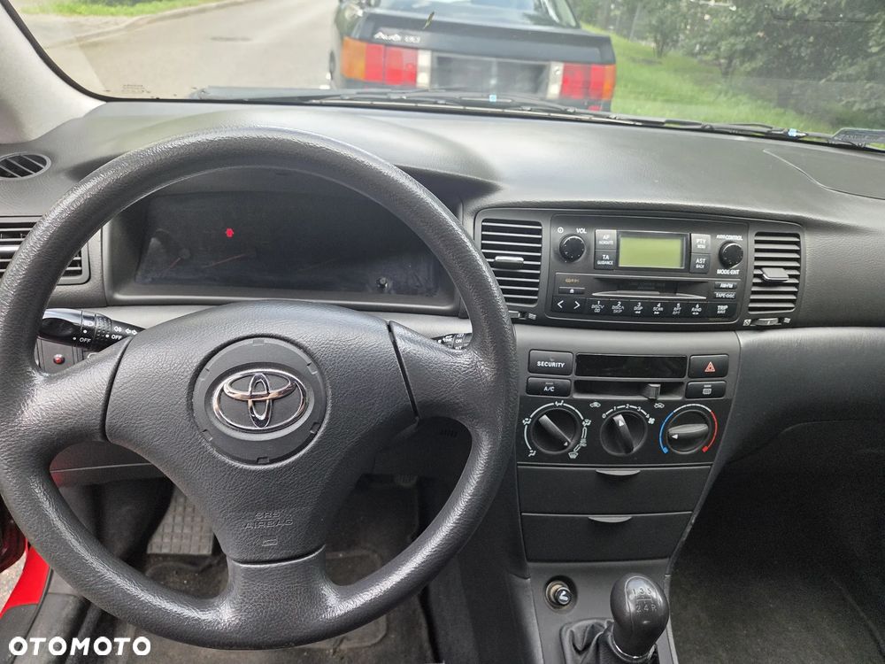 Toyota Corolla 1.4 VVT-i Base - 3