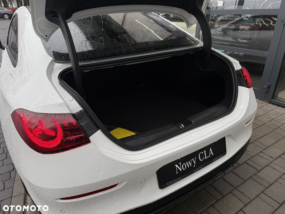Mercedes-Benz CLA - 8