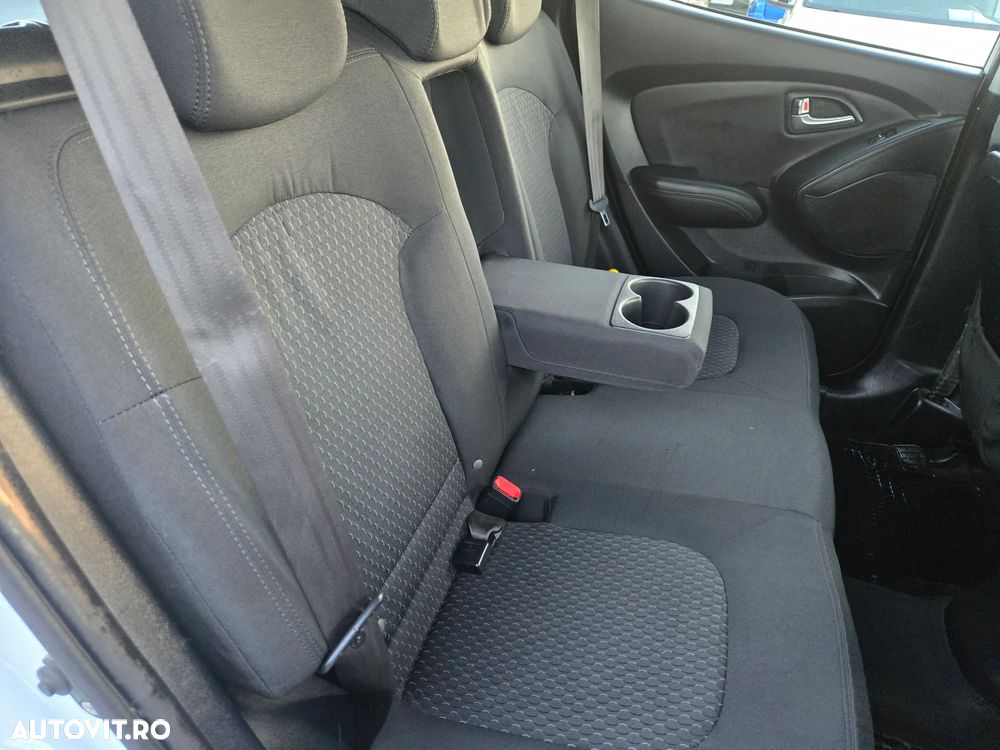 Hyundai ix35 1.7 CRDI 2WD GLS Style - 9