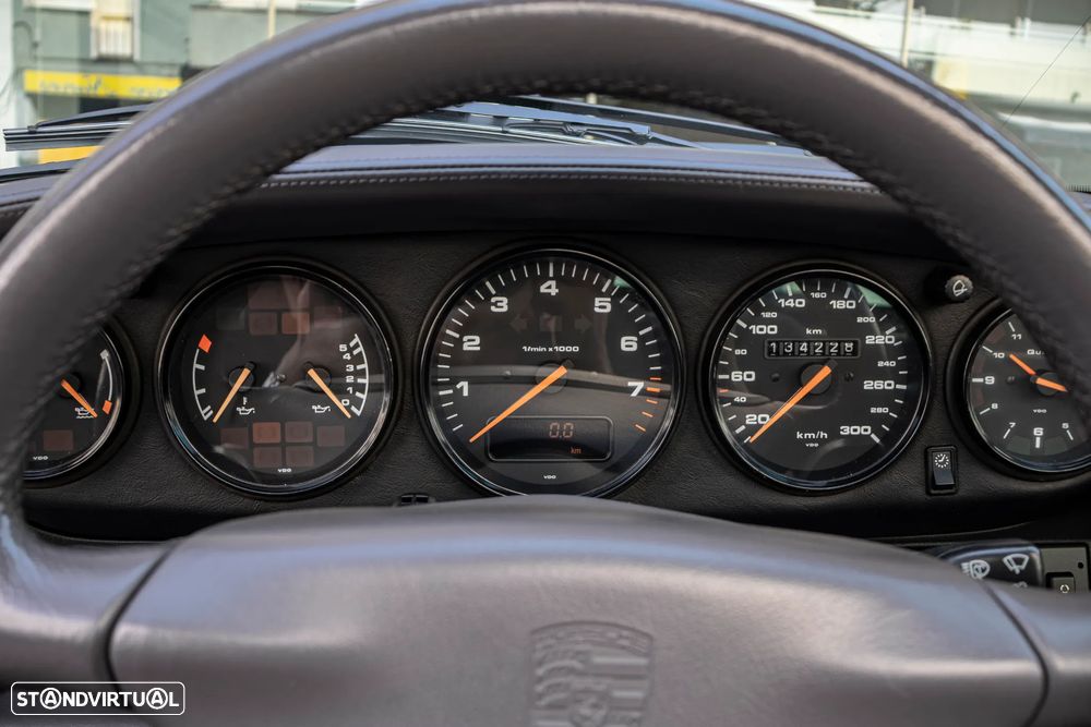 Porsche 911 (993) Targa 3.6 - 18
