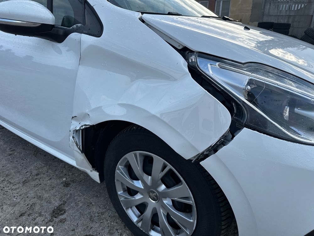Peugeot 208 1.5 BlueHDi Active Pack S&S - 19
