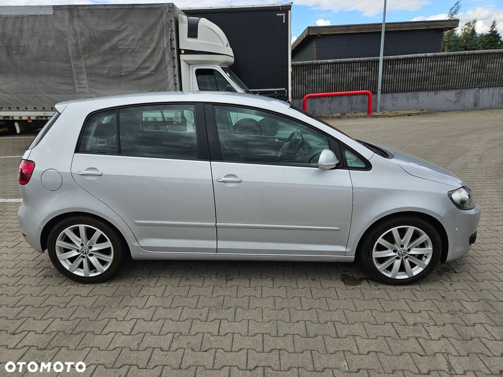 Volkswagen Golf Plus 2.0 TDI DPF Highline - 14
