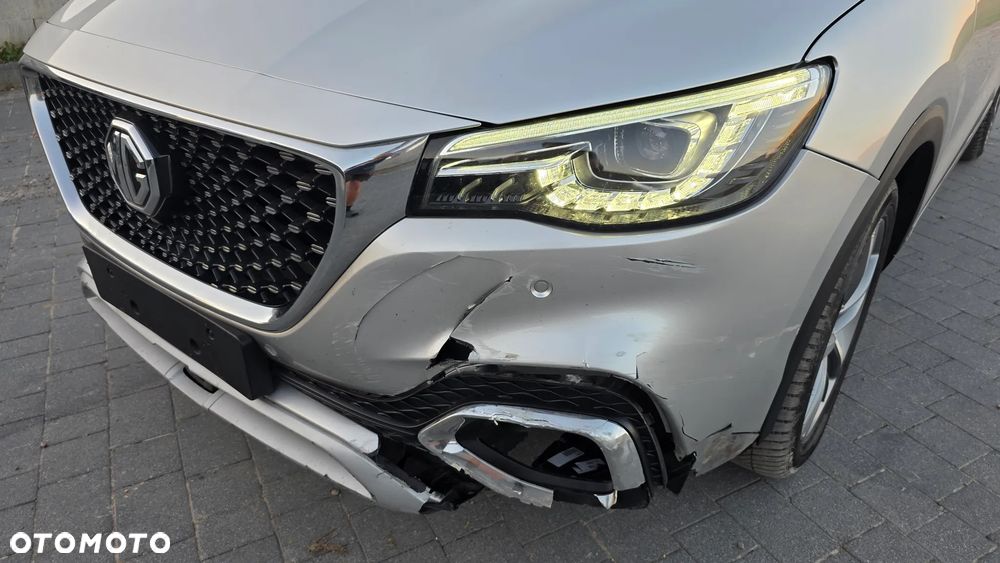 MG HS PHEV Luxury - 30