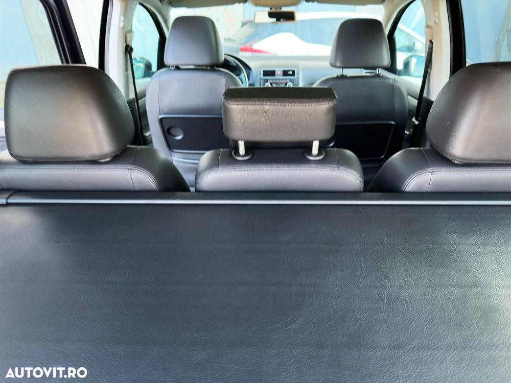 Volkswagen Touran 2.0 TDI DPF DSG Highline - 7