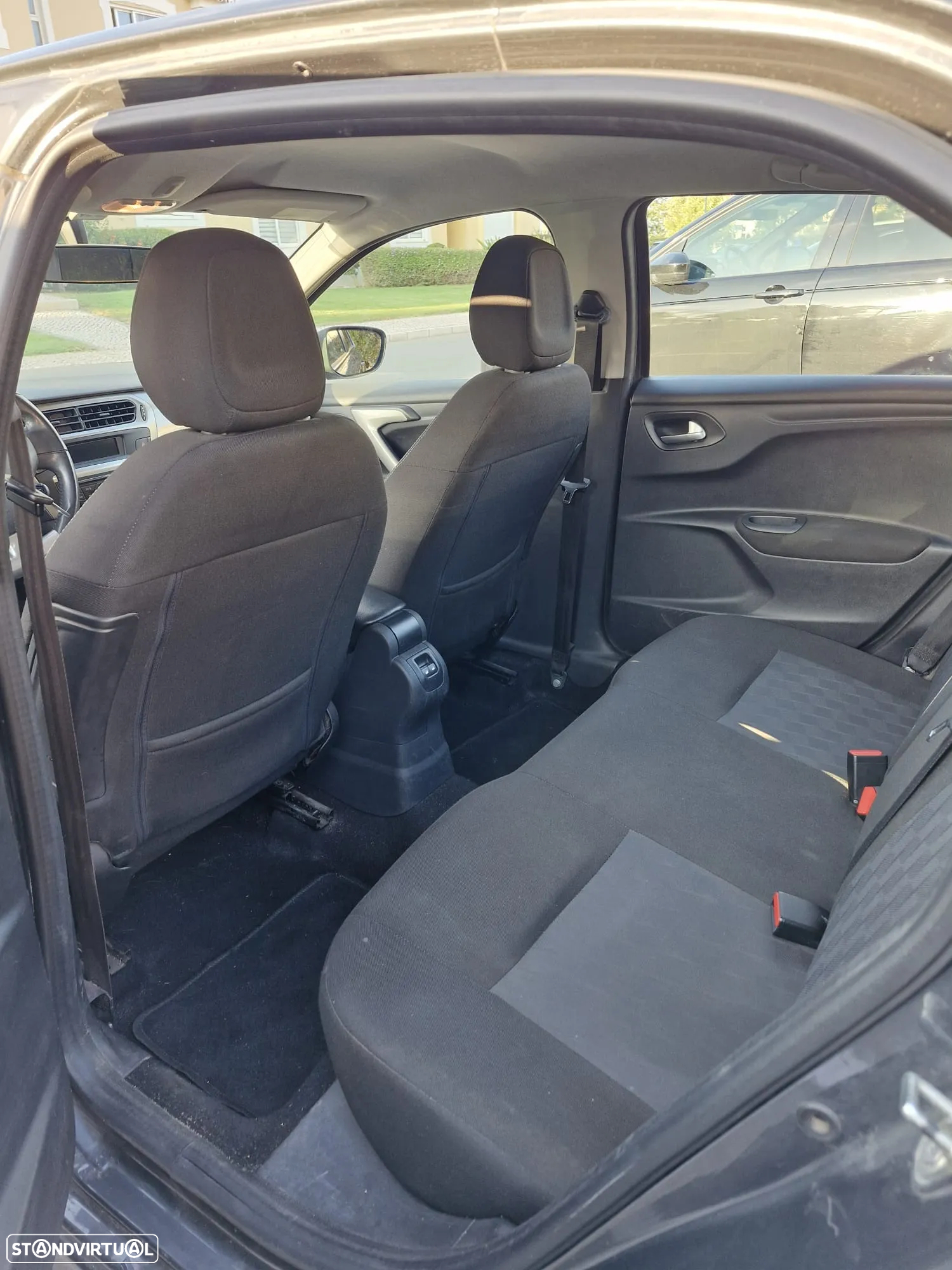 Citroën C-Elysée 1.6 HDi Exclusive - 7