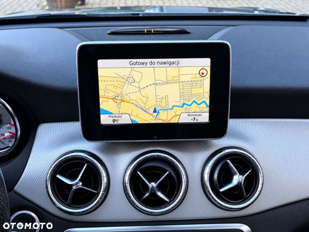 Mercedes-Benz CLA 2015