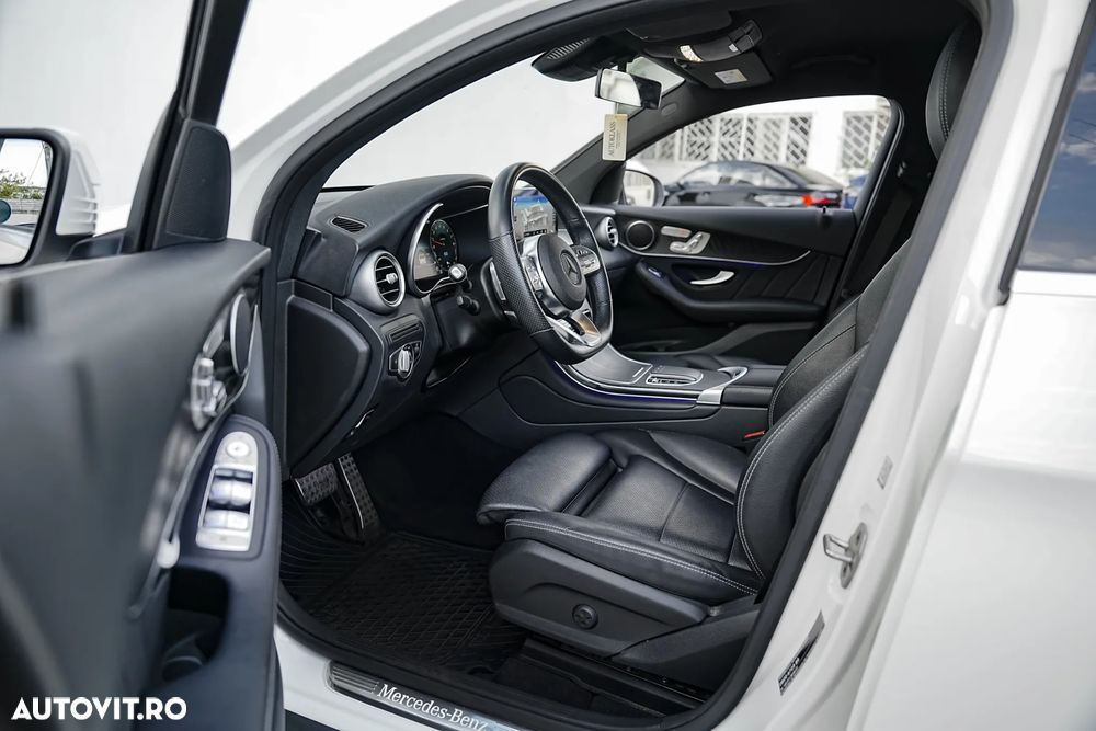 Mercedes-Benz GLC Coupe 300 e 4Matic 9G-TRONIC AMG Line Plus - 12
