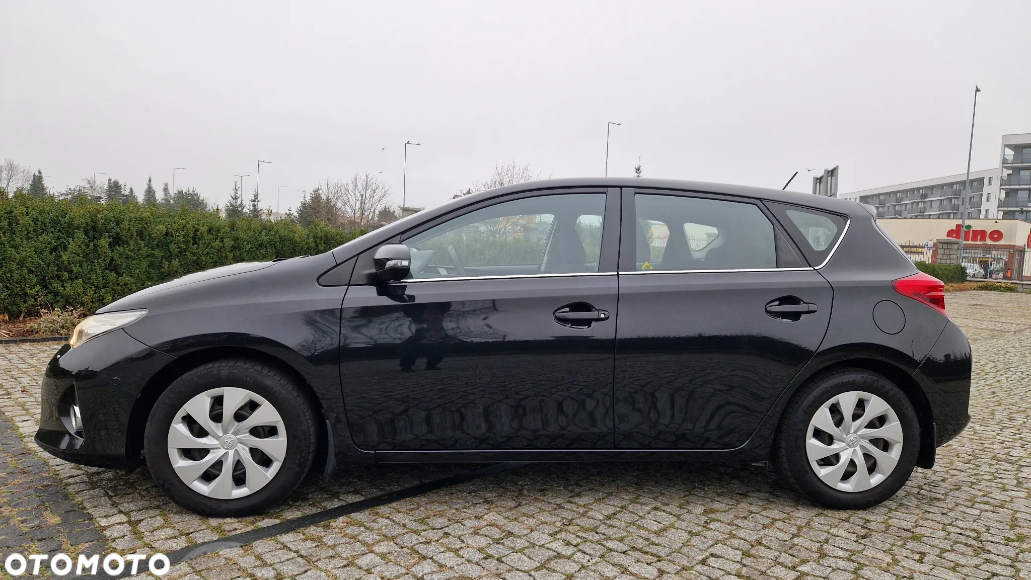 Toyota Auris 1.6 Prestige - 12
