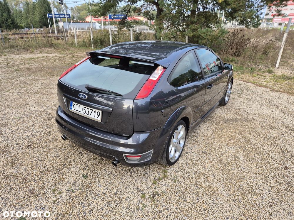 Ford Focus 2.5 ST - 25