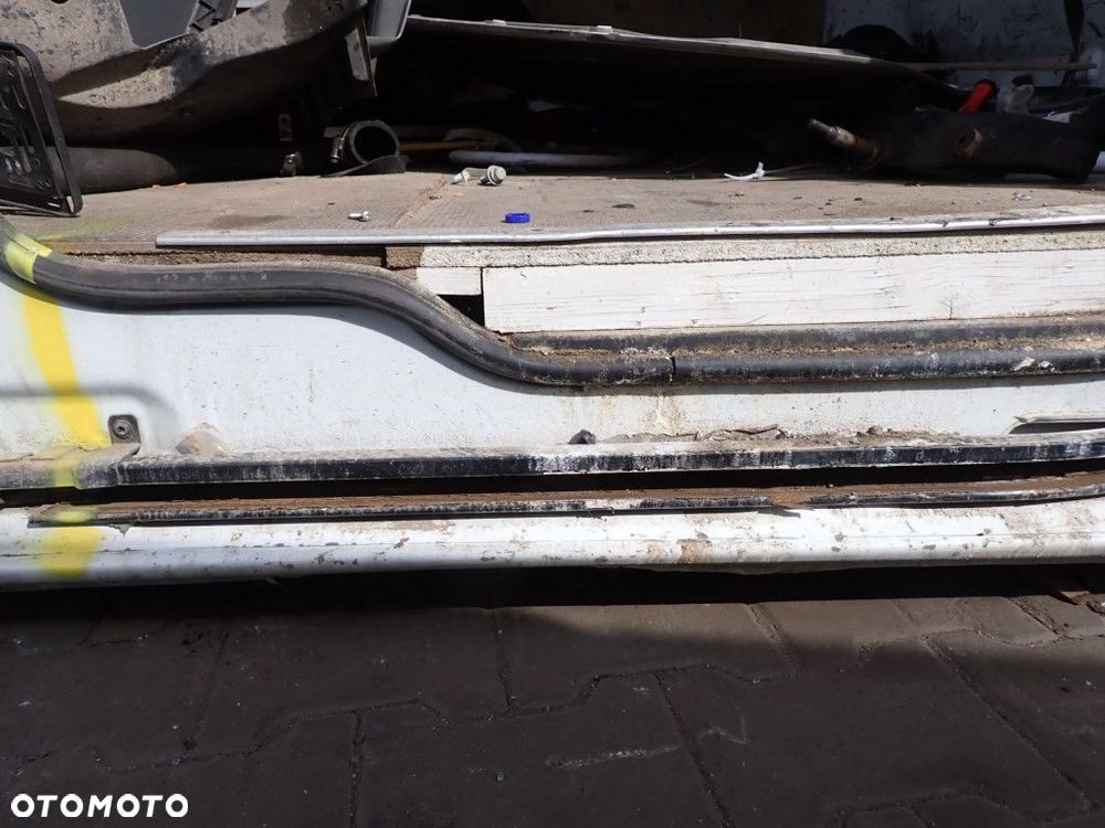 OPEL VIVARO A I TRAFIC II 02-06 PRÓG PRAWY STOPIEŃ SŁUPEK ĆWIARTKA - 3