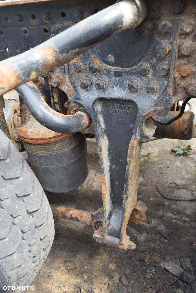 MOCOWANIE ŁAPA DRĄŻKA REAKCYJNEGO MAN TGA TGX TGS - 1