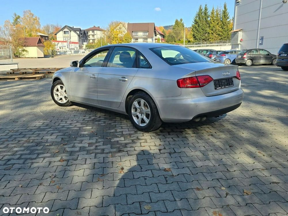 Audi A4 Limousine