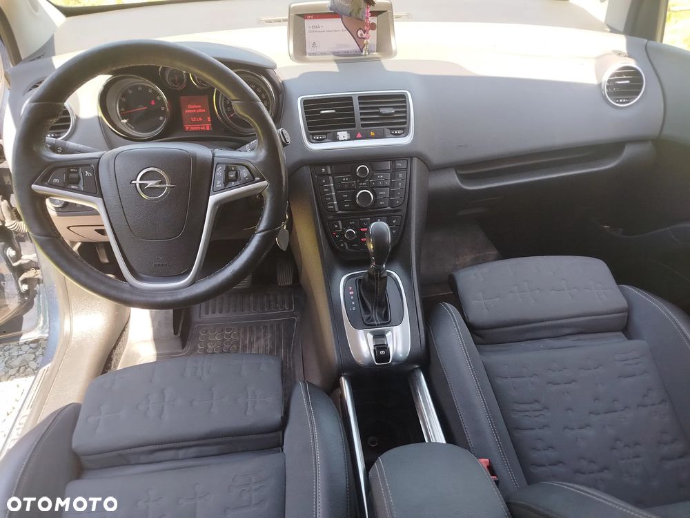 Opel Meriva 1.4 T Cosmo - 14