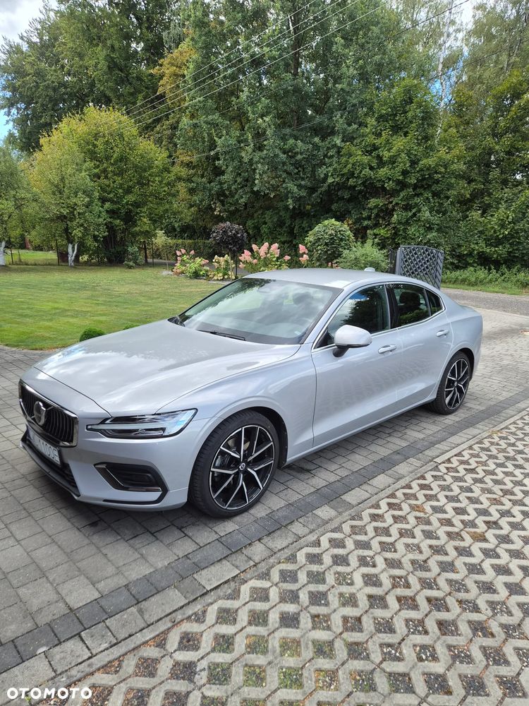 Volvo S60 2022 photo 2