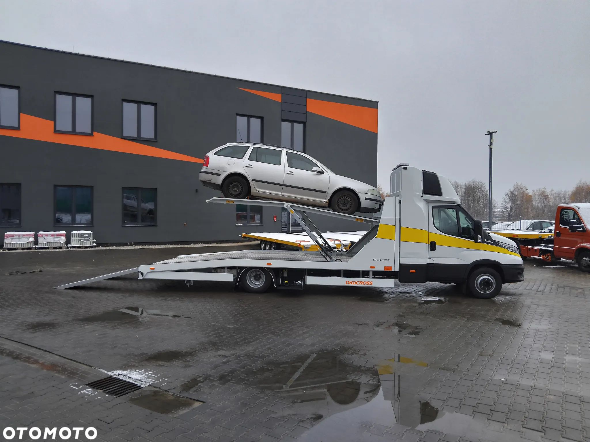Iveco 70C21A8P DiGiCROSS - 1