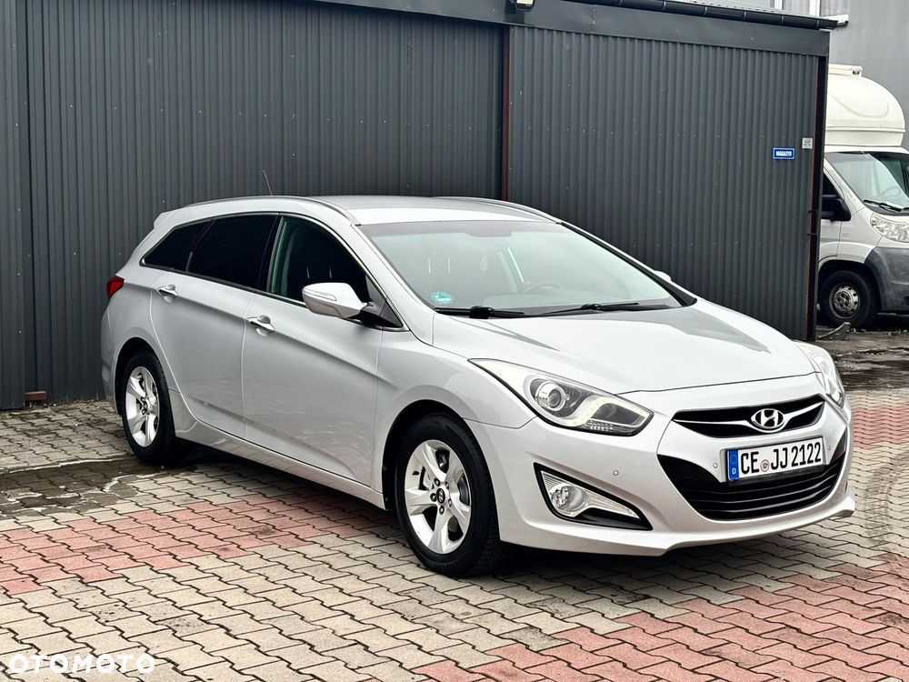 Hyundai i40 i40cw 1.7 CRDi Fifa World Cup Edition - 6