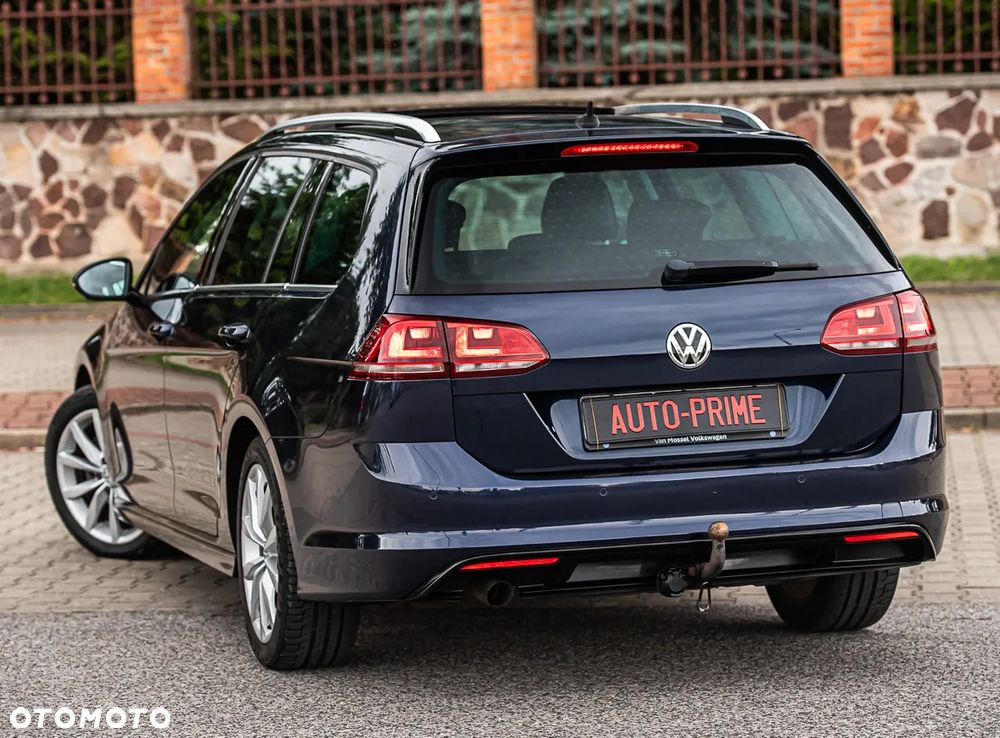 Volkswagen Golf - 8