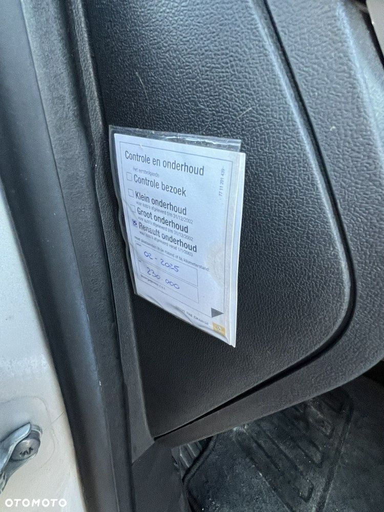 Renault Scenic - 13