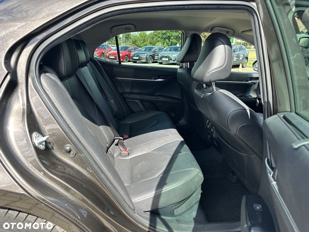 Toyota Camry 2.5 Hybrid Executive CVT - 13