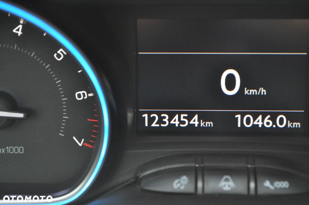 Peugeot 2008 PureTech 82 Allure - 31