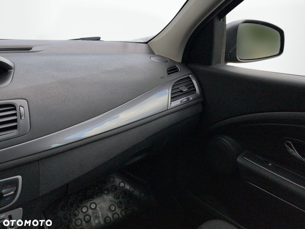 Renault Megane 1.5 dCi Limited - 25