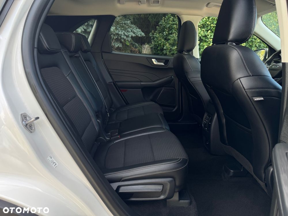 Ford Kuga 2.0 EcoBlue AWD Titanium X - 26