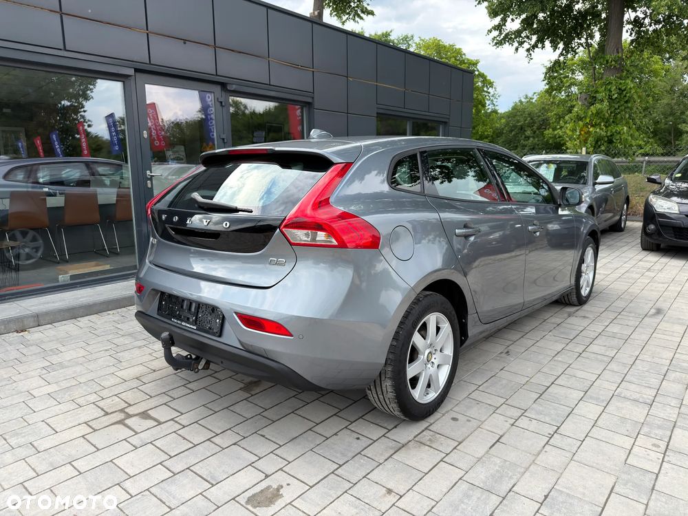Volvo V40 D2 R-Design Momentum - 6