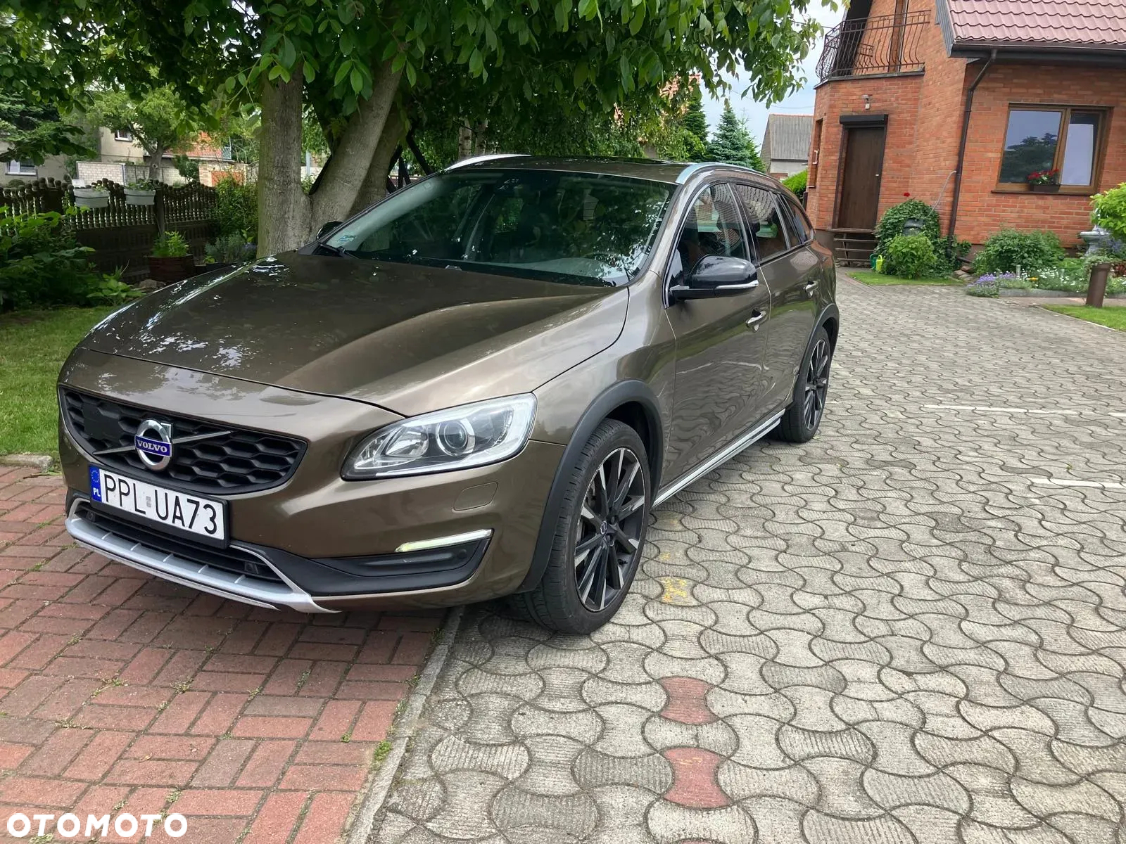 Volvo V60 Cross Country D4 AWD Geartronic - 4