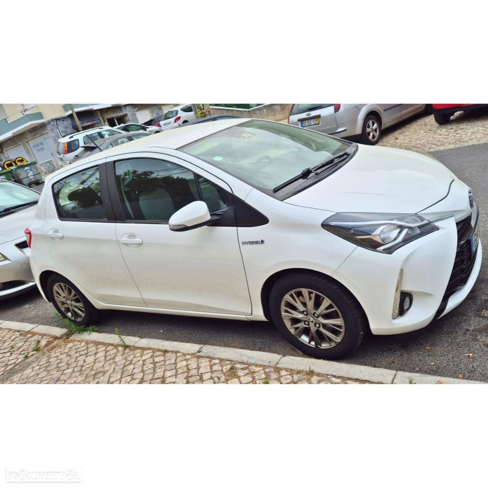 Toyota Yaris 1.5 HSD Active - 3