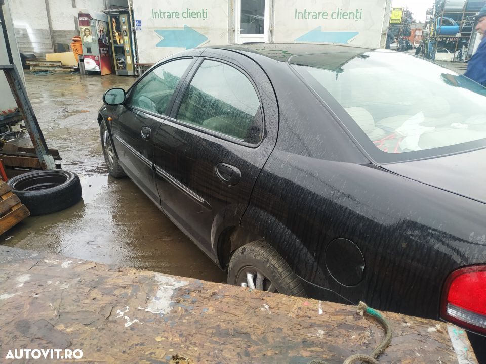 Dezmembrari  Chrysler SEBRING (JR)  2000  > 2007 2.0 Benzina - 6