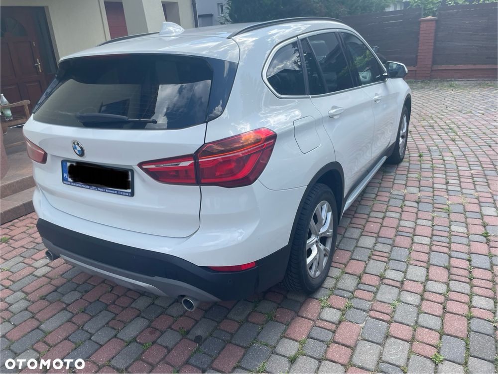 BMW X1 xDrive18d - 3