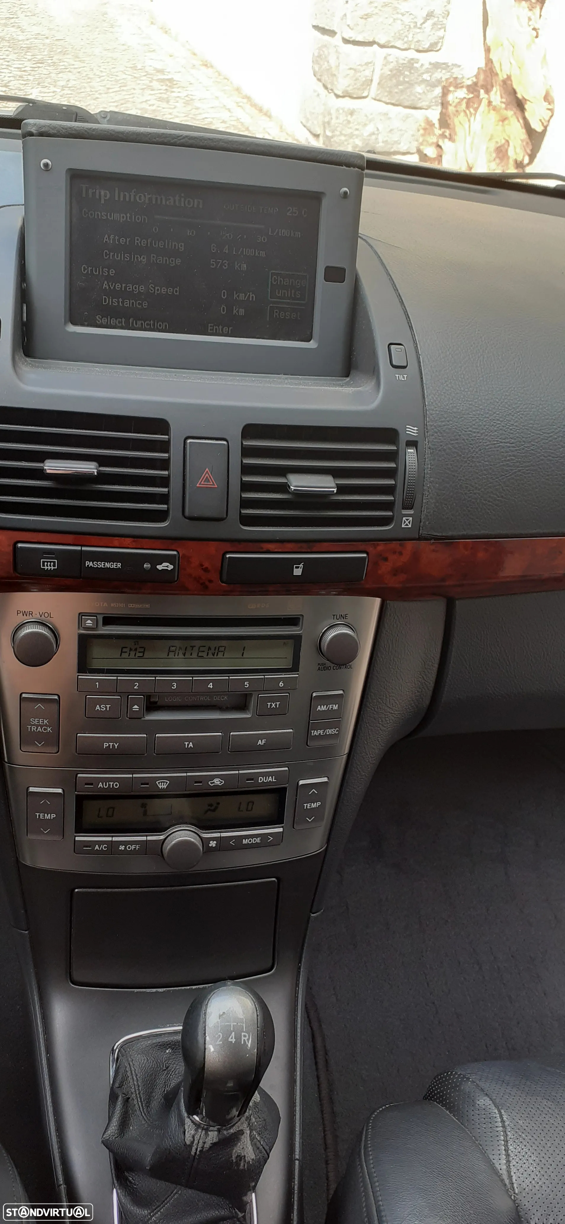 Toyota Avensis LB 2.0 D-4D Sol S/GPS - 3