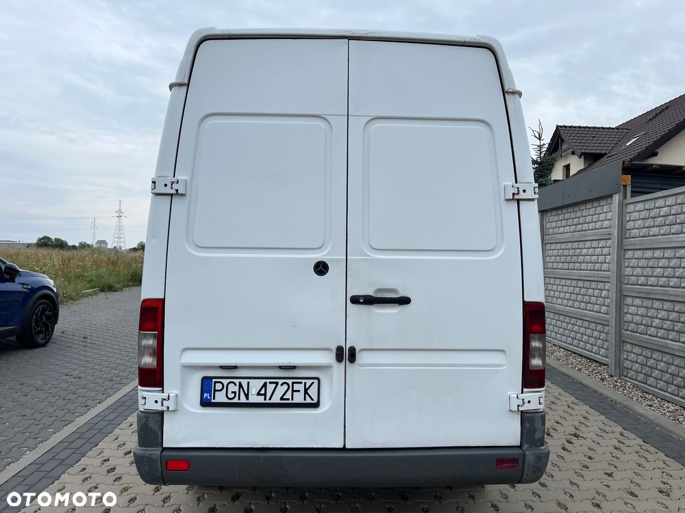 Mercedes-Benz Sprinter - 7