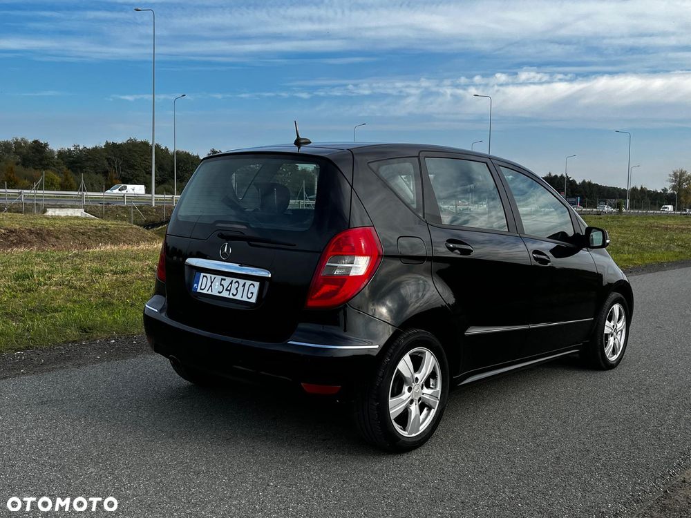 Mercedes-Benz A-Class 2009 photo 3