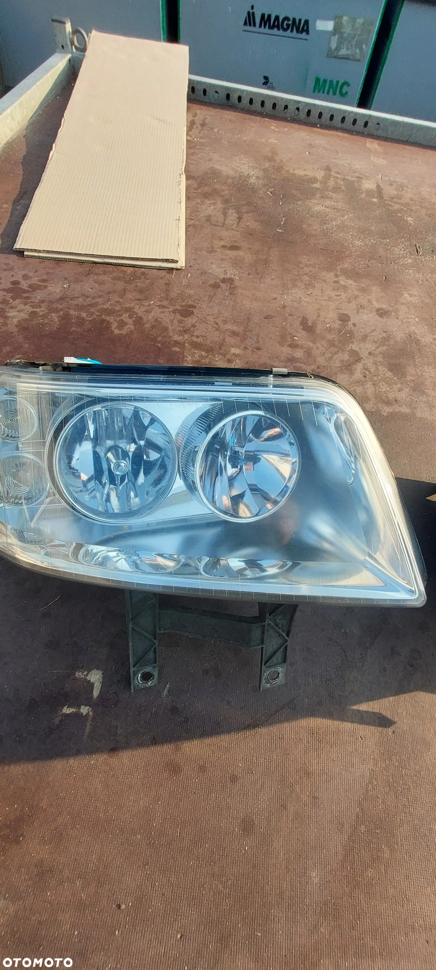 reflektor lampa vw t5 multivan przód - 4