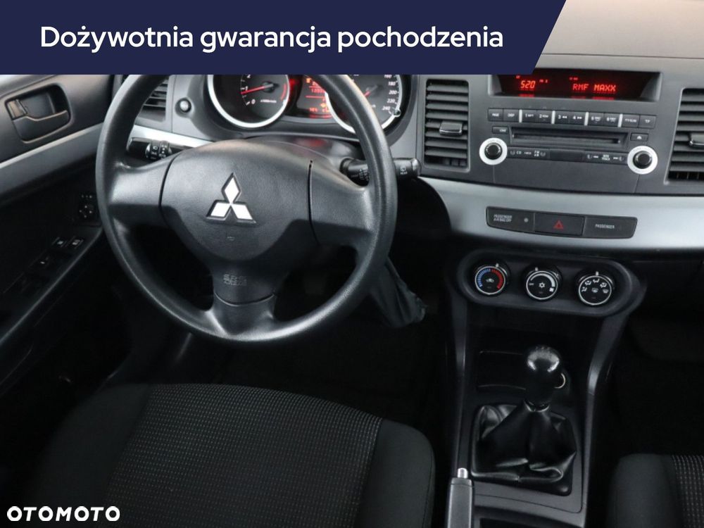 Mitsubishi Lancer - 9